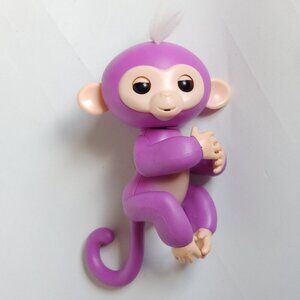CUTE Fingerlings 4" Interactive Toy Monkey w/Monkey Sounds WowWee 2016
